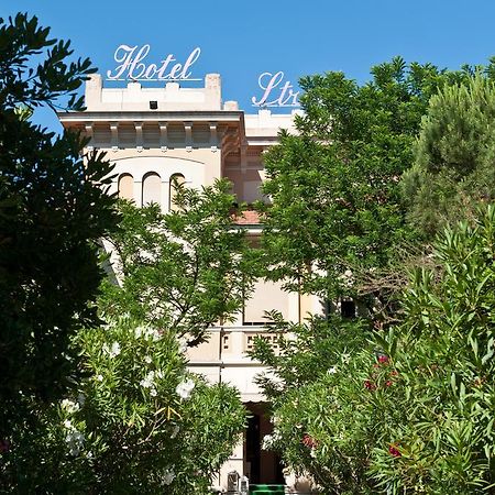 Hotel Stresa Cesenatico Luaran gambar